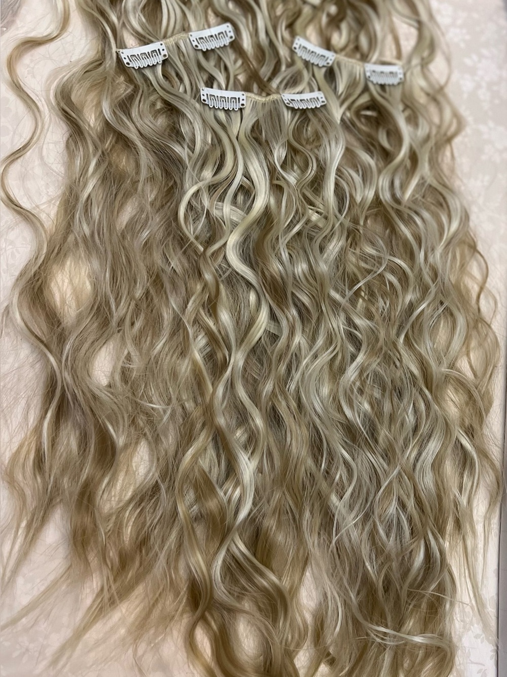 Blonde Wavy Clip-In Hair Extensions - Natural Blonde